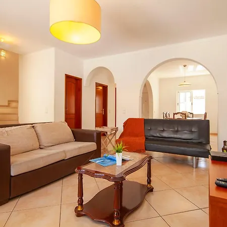 Sea Breeze Pensión *